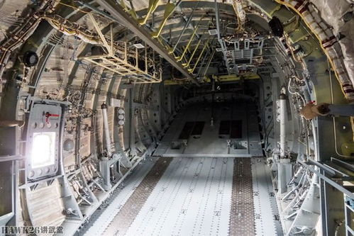 圖說(shuō) 伊爾 112v運(yùn)輸機(jī)首飛 承載俄軍的希望 飛行實(shí)驗(yàn)室全程伴飛